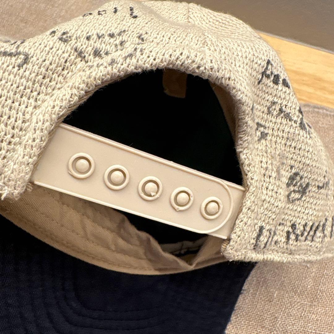 デニム&ダンガリー　落書き柄　ダメージ加工メッシュキャップ　サイズ48