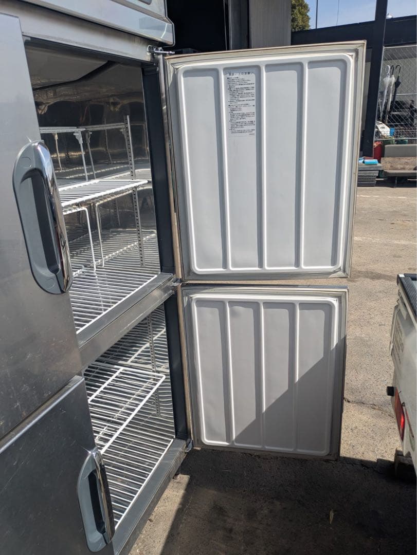 業務用4ドア冷蔵庫／冷凍庫【動作確認済み】