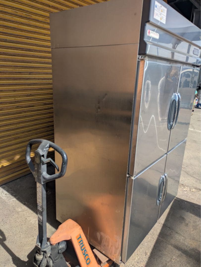 業務用4ドア冷蔵庫／冷凍庫【動作確認済み】