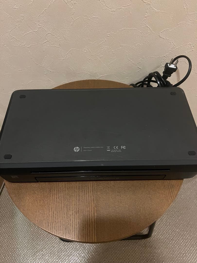 HP OfficeJet 200 モバイルプリンター