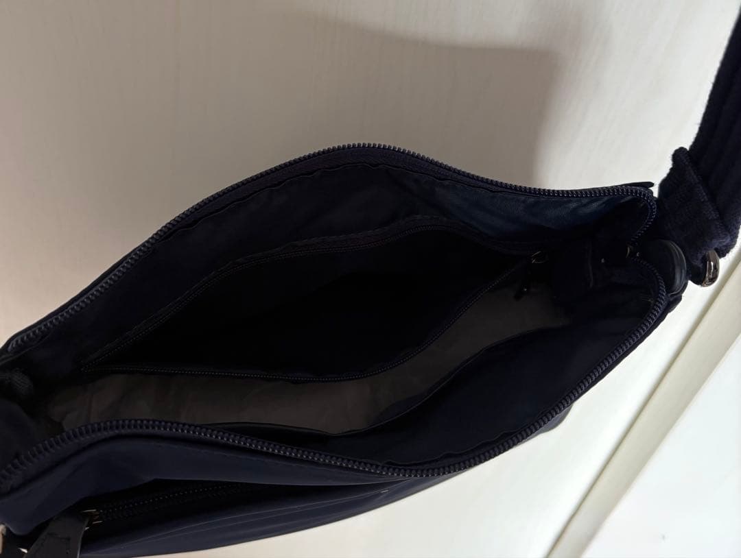 ネイビー ショルダーバッグ キタムラ