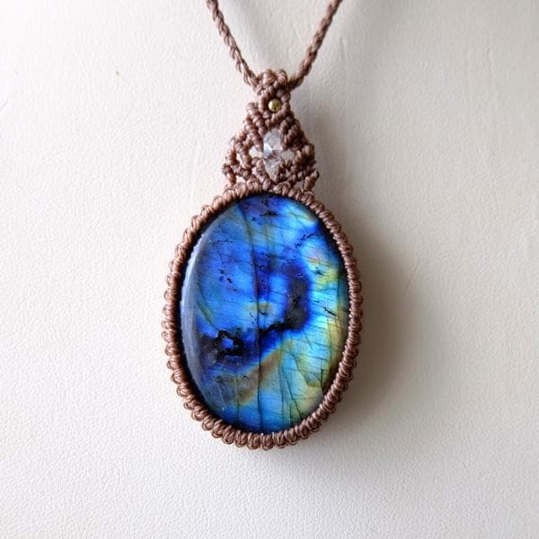 大きめラブラドライト・ムーンストーン マクラメ編みペンダントネックレス 3162