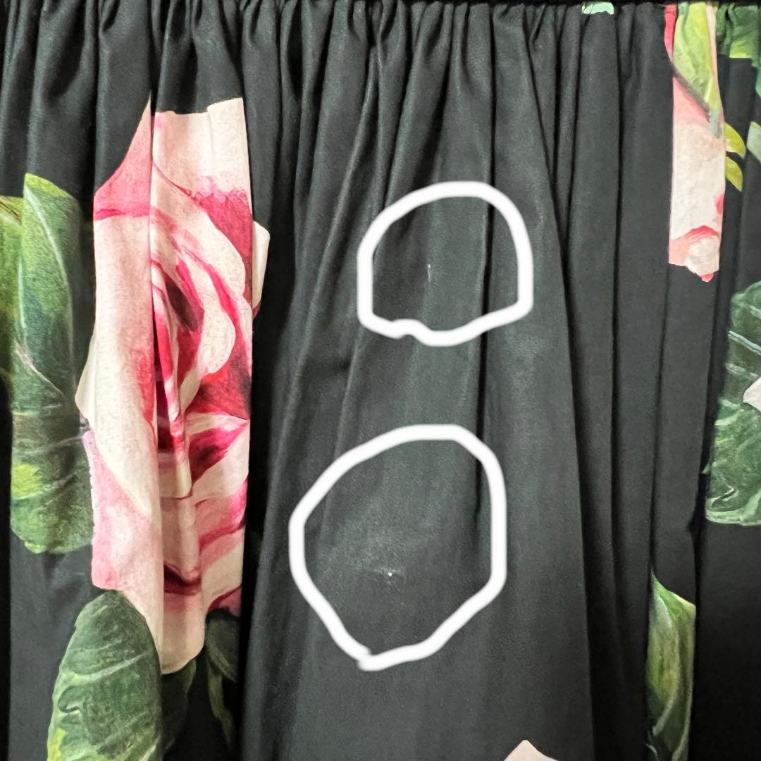 ドルチェアンドガッバーナ　花柄スカート　サイズ42