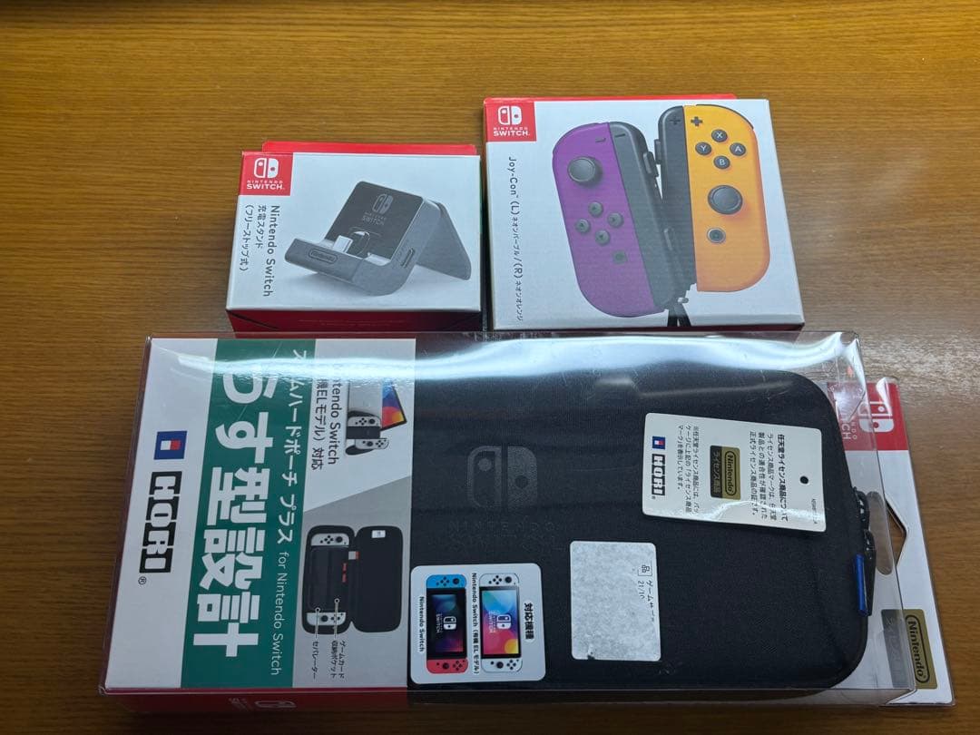 Nintendo Switch ネオンブルー・レッド 周辺機器有り