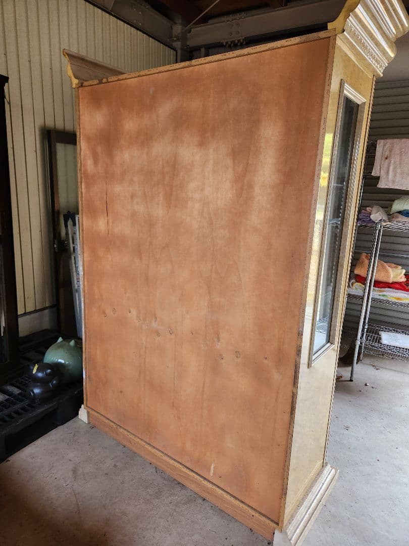 イタリア製　ヴェルサーチ大型ガラスキャビネット　アンティークヴィンテージ