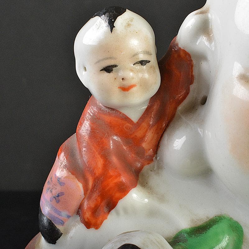 中国　景徳鎮　粉彩　布袋唐子像　置物　V　R7372