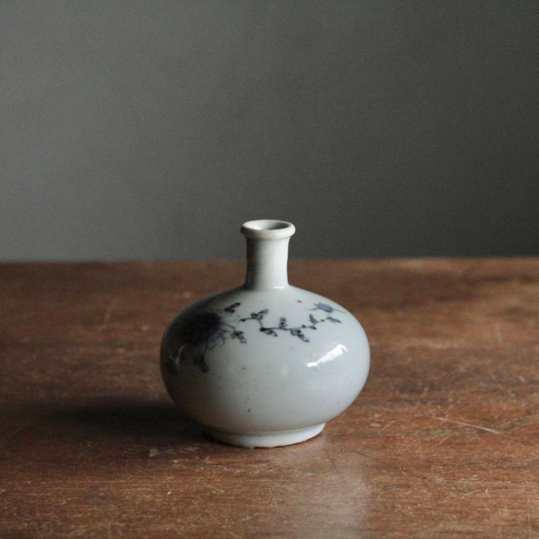 蝶がいる 染付 徳利 古美術 酒器 古道具 アンティーク