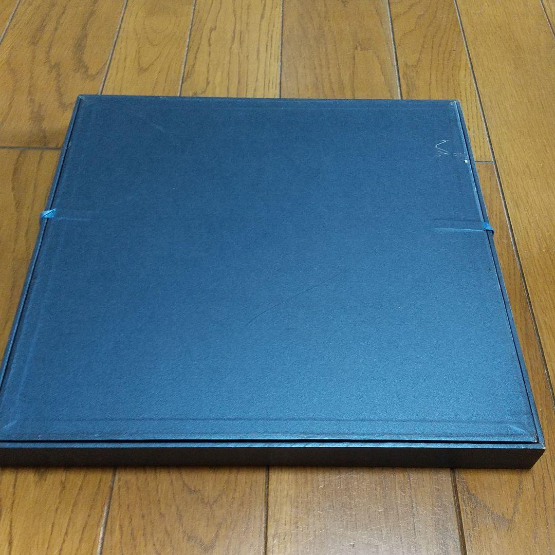 中国製　絵画　金属製キャンバス