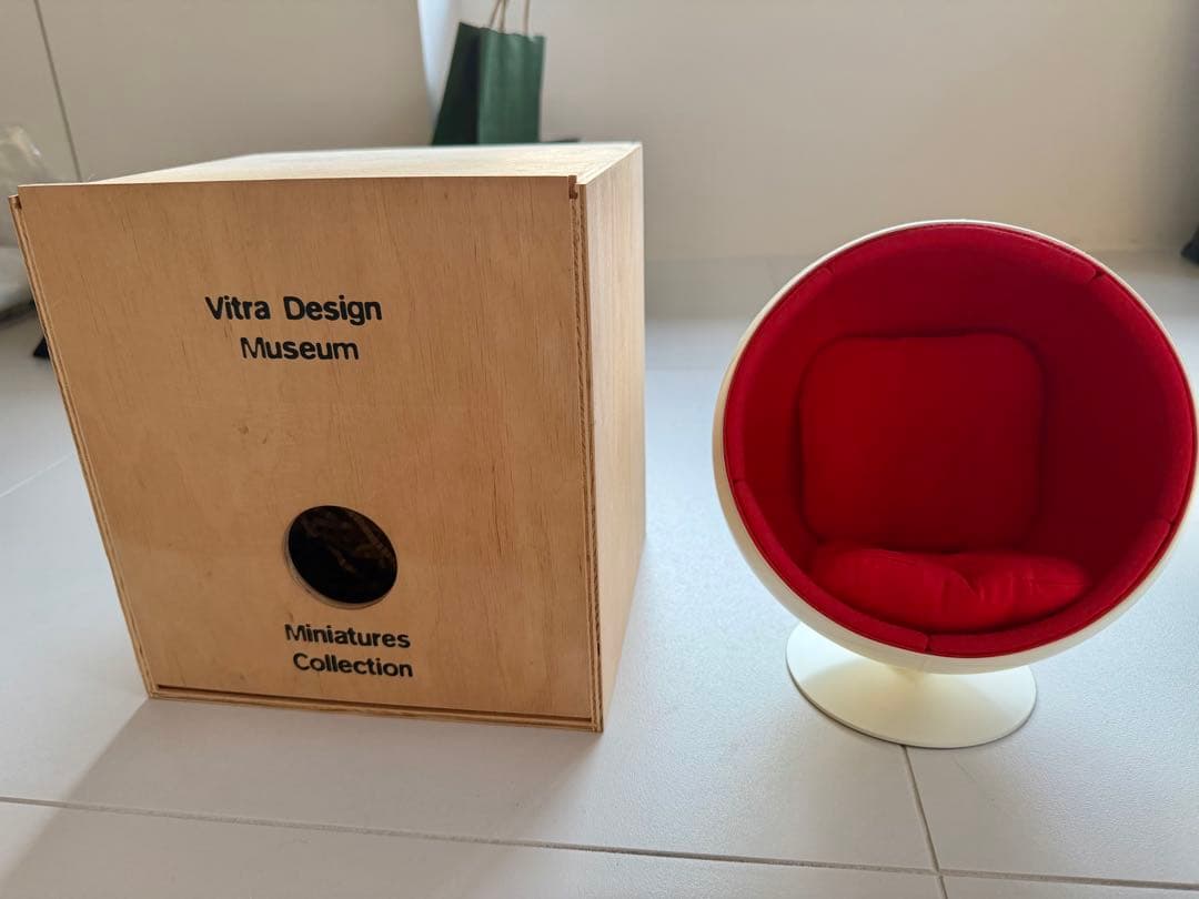 コレクション vitra Miniatures Collection Ball Chair