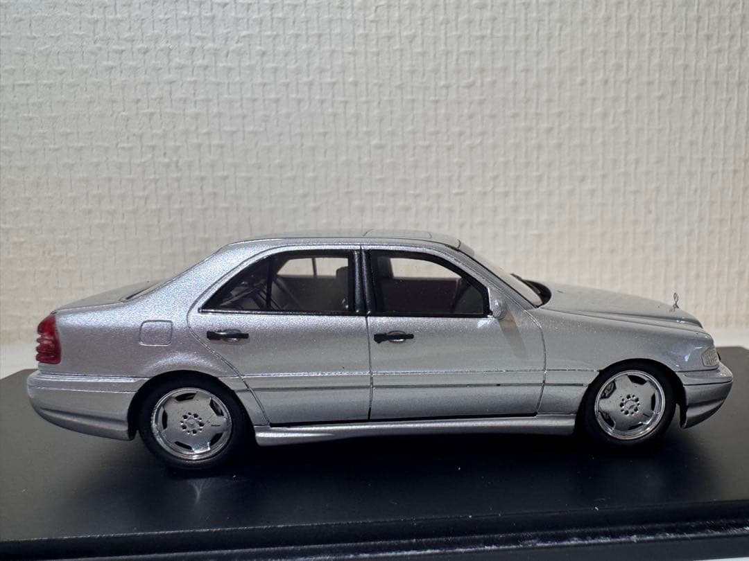 Mercedes-Benz C43 AMG (W202) ミニカー
