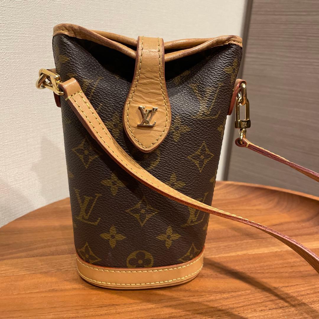 【価格調整済・安心鑑定】LV フォールドミー ポーチ使用感汚れあり