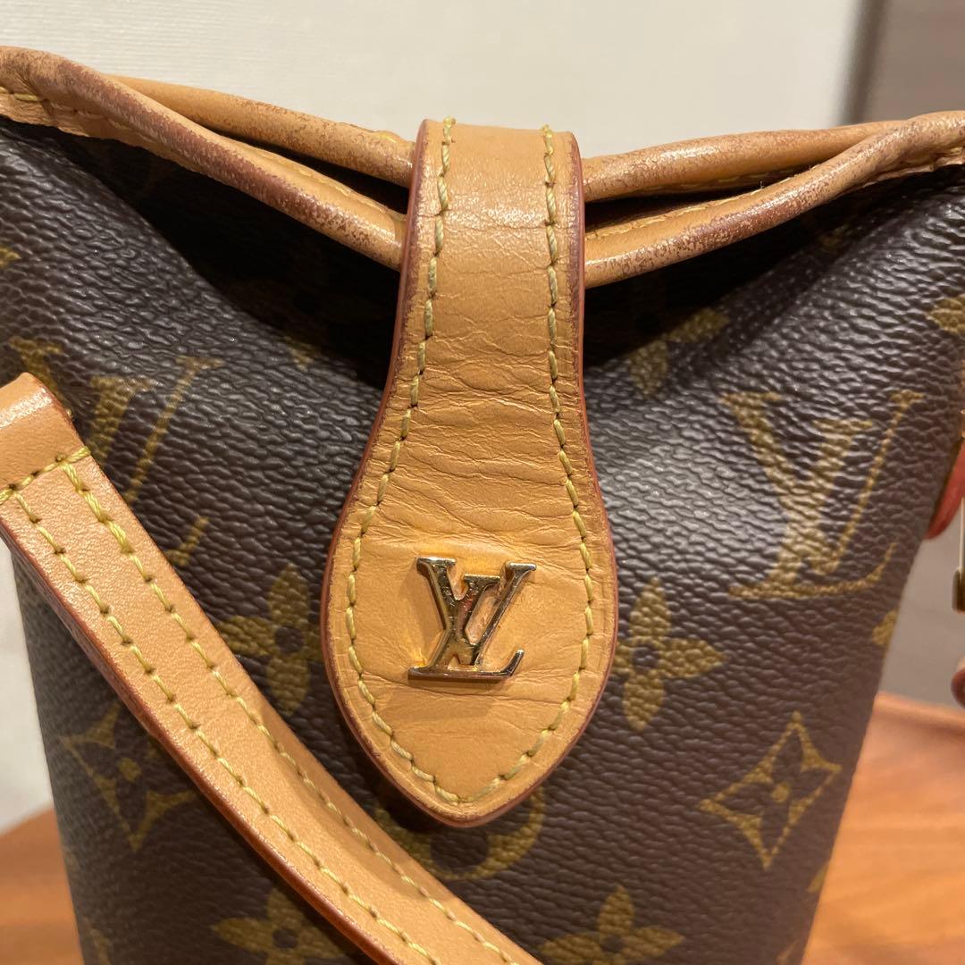 【価格調整済・安心鑑定】LV フォールドミー ポーチ使用感汚れあり