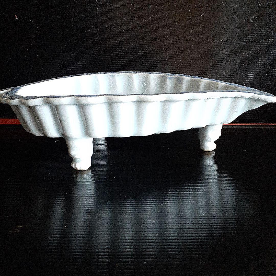 古染め付け3本獣足染め付け山水楼閣紋高台皿