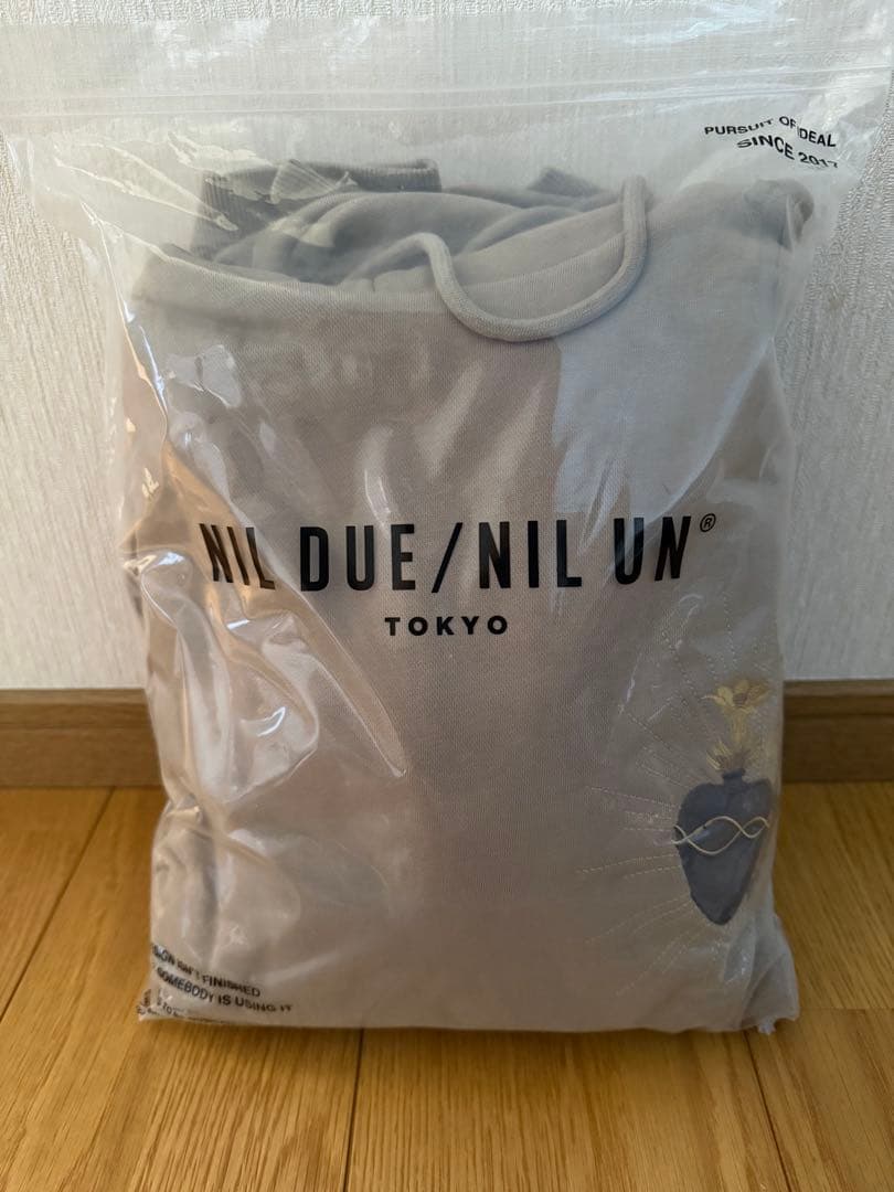 NIL DUE / NIL UN パーカー 【未開封】