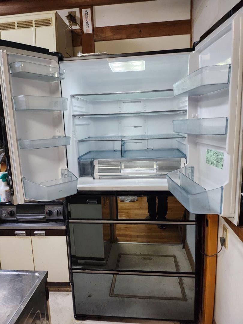 R-WXC74N(X) 735L 大型 ブラック 冷蔵庫 両開き ミラー仕上げ