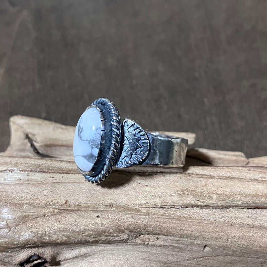 むらさきぺくみん様　オーダー品　ホワイトバッファロー　シルバーリング　指輪