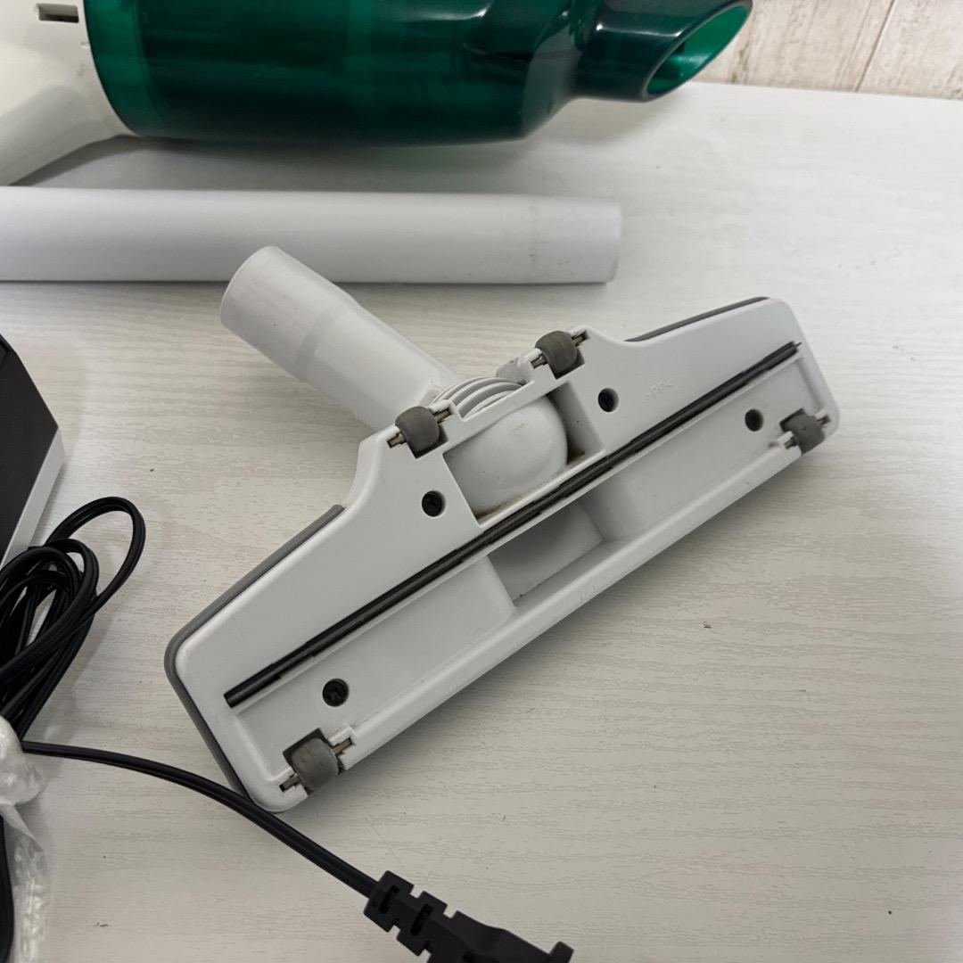 早い者勝ち‼️マキタ　充電式クリーナー MCL143D バッテリー、充電器付