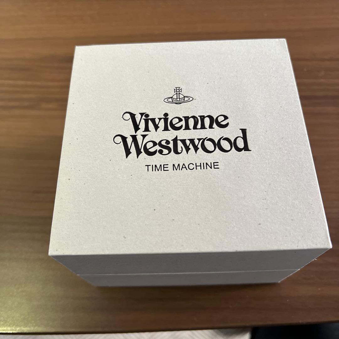 ヴィヴィアンウエストウッド腕時計 レディース　 型番　VV152WHWH