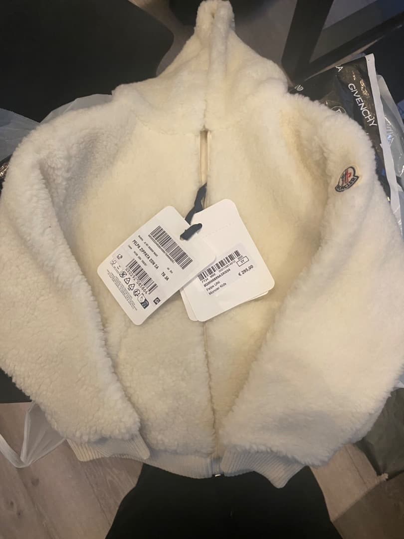 大幅値下げ‼️ モンクレール　テディ　３Y