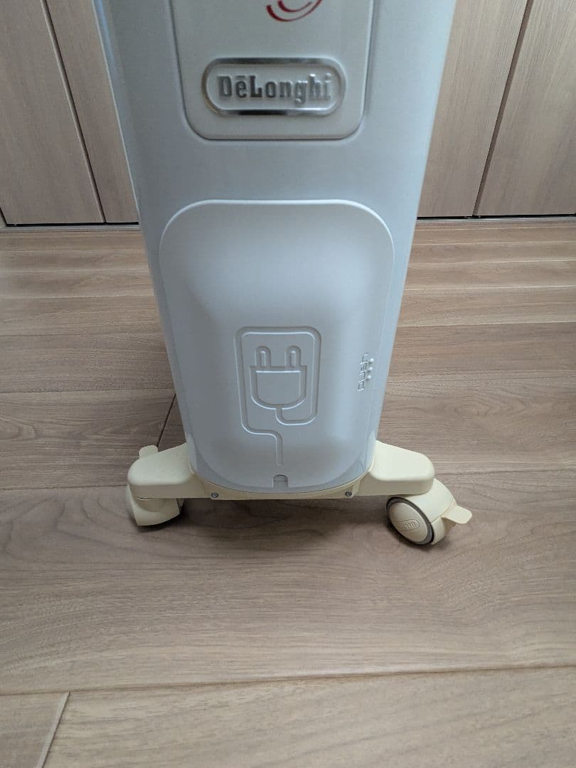 デロンギ　オイルヒーター　RHJ75V0815-CR 10畳〜13畳