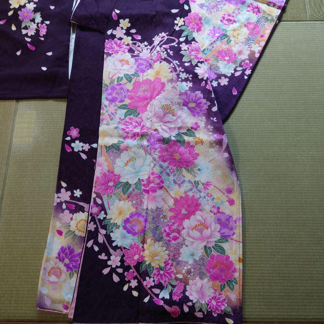 e*o様 値下げしました。振袖 紫色 花柄、衿芯付き長襦袢、高級帯と帯締め、帯揚