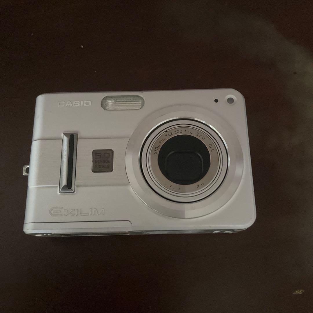 デジタルカメラ Casio EXILIM EX-Z57