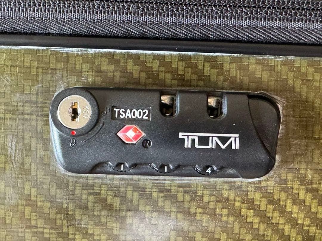 TUMI：キャリーケース　TEGRA LITE ／オリーブグリーン