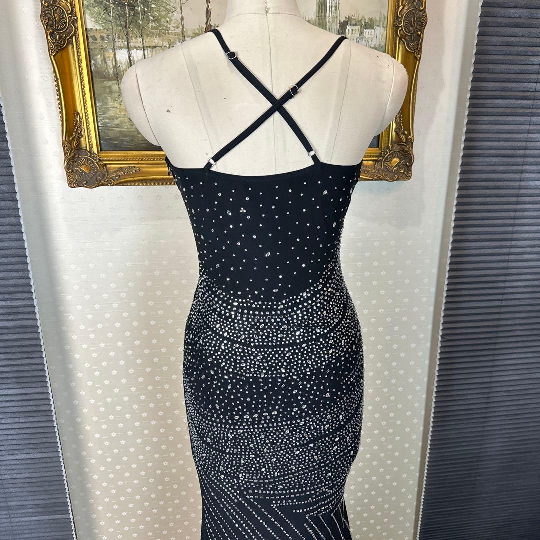 ブラック ストーン装飾 タイトフィットドレス