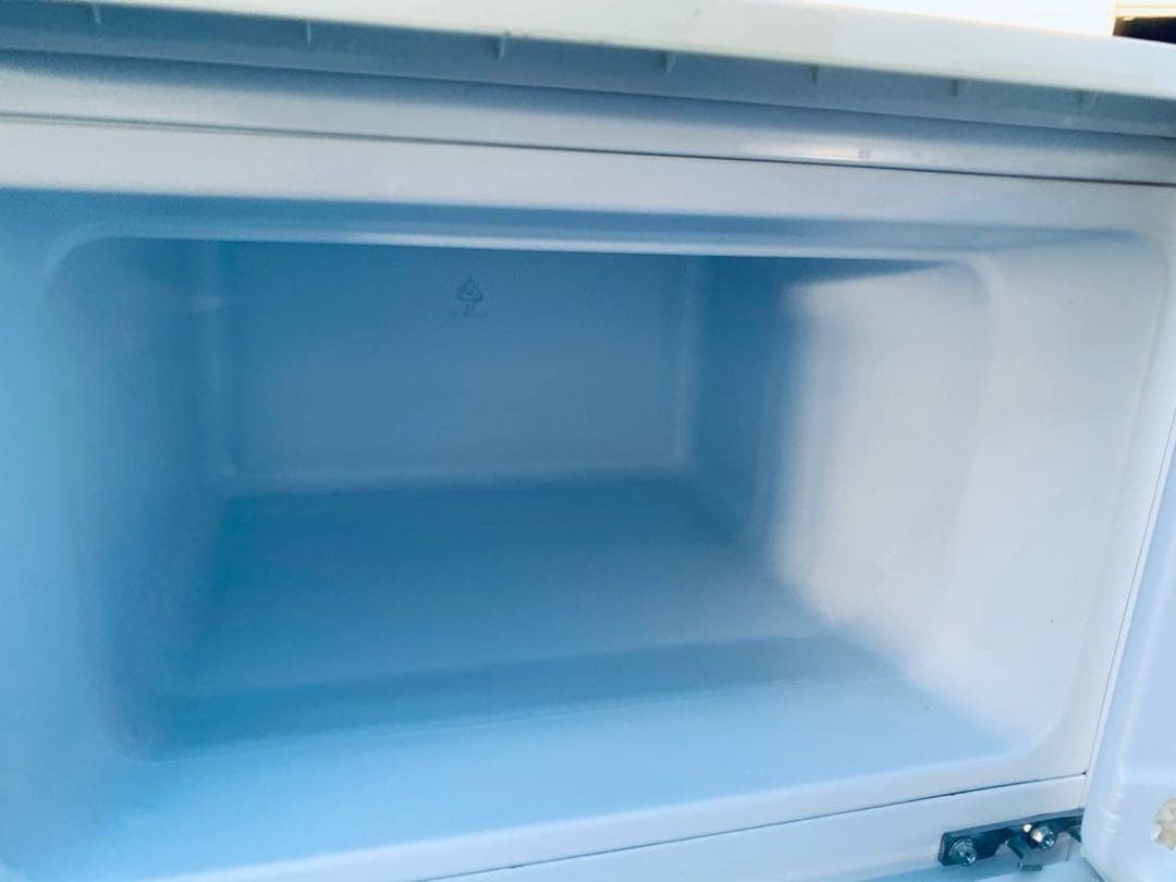 ♦ユーイング ノンフロン冷凍冷蔵庫【2017年製】UR-D90J