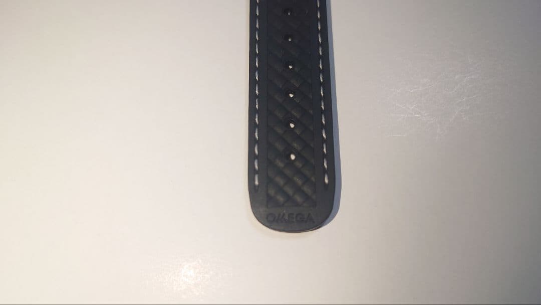 未使用品❗️OMEGA 交換用ブラック ラバーベルト 調整可能