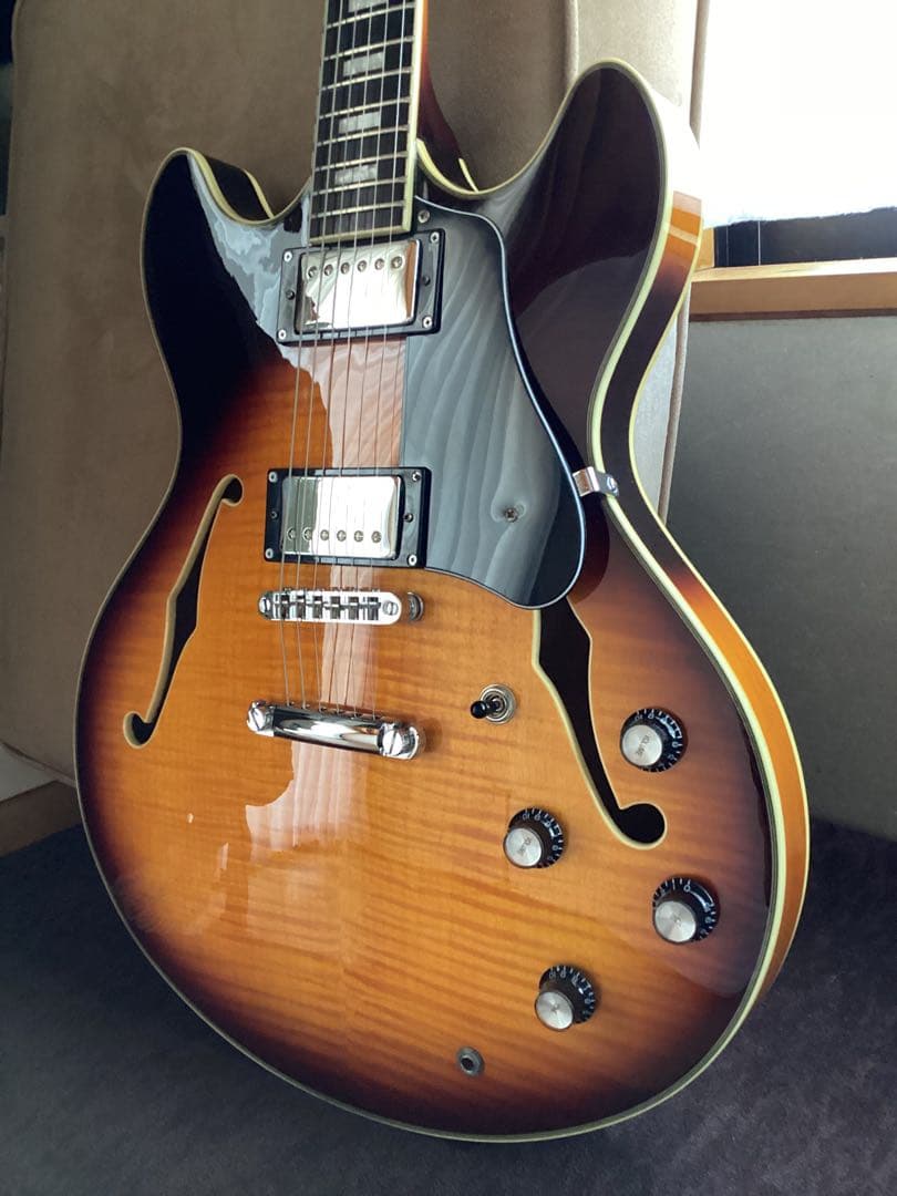 ギター Sire H7 Larry Carlton