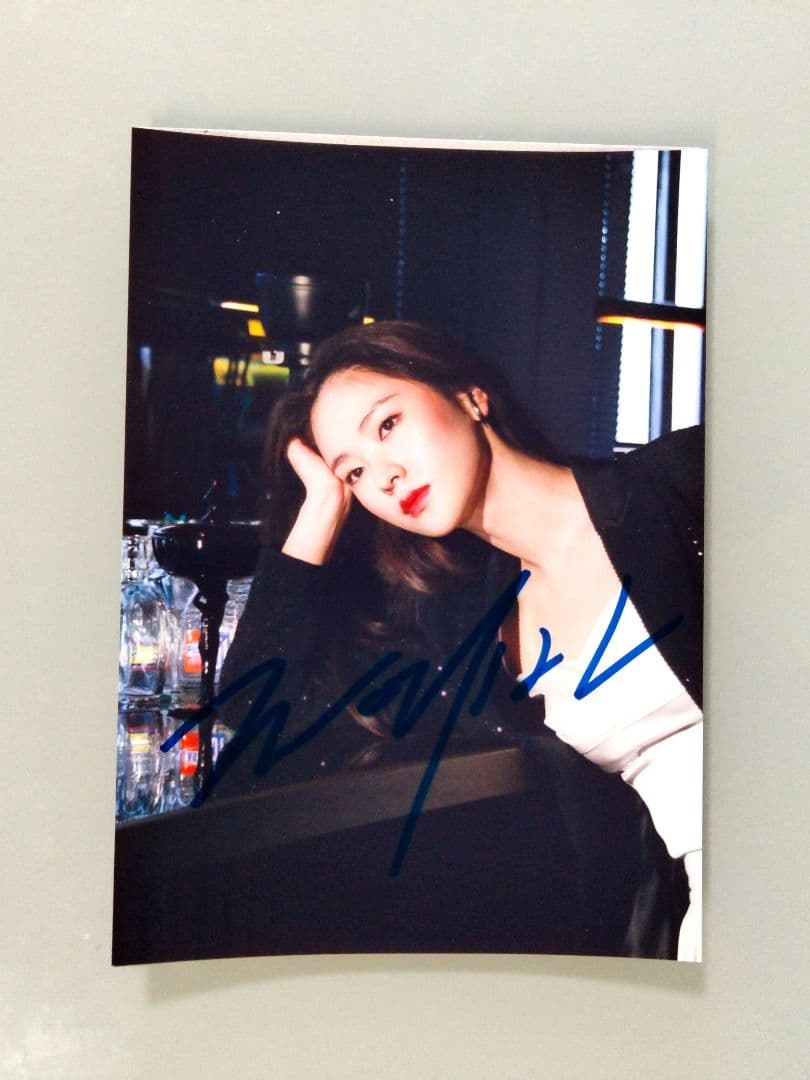 チョン・ヨビン直筆サイン入り2Lサイズ写真…Jeon Yeobeen