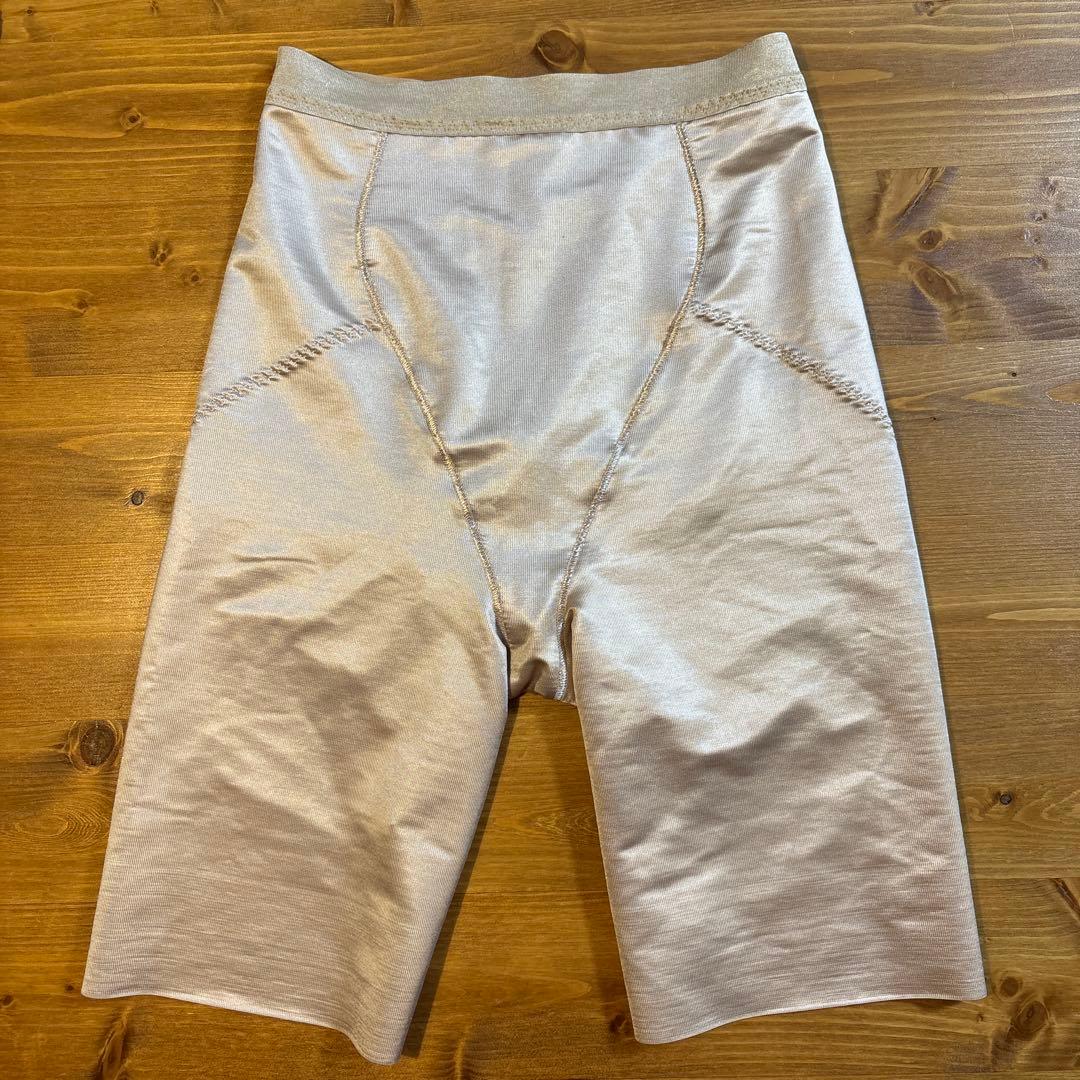 【トリートドレッシング】ショートビスチェC70 ロングガードルMロイヤルベージュ