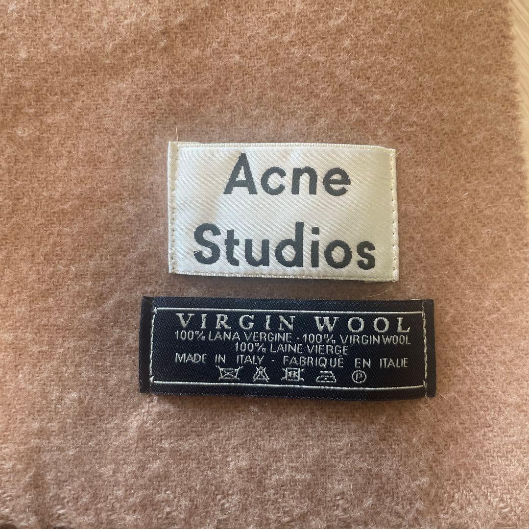 Acne Studios ベージュ　ウール マフラー