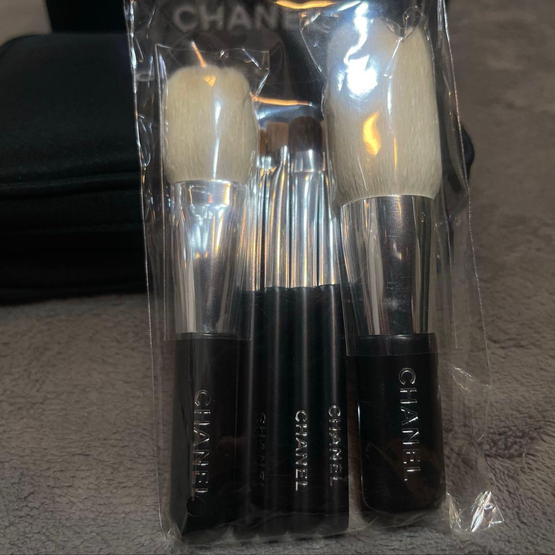 シャネル レ ミニ ドゥ シャネル 2009 ブラシ ６本セット ポーチ 未使用