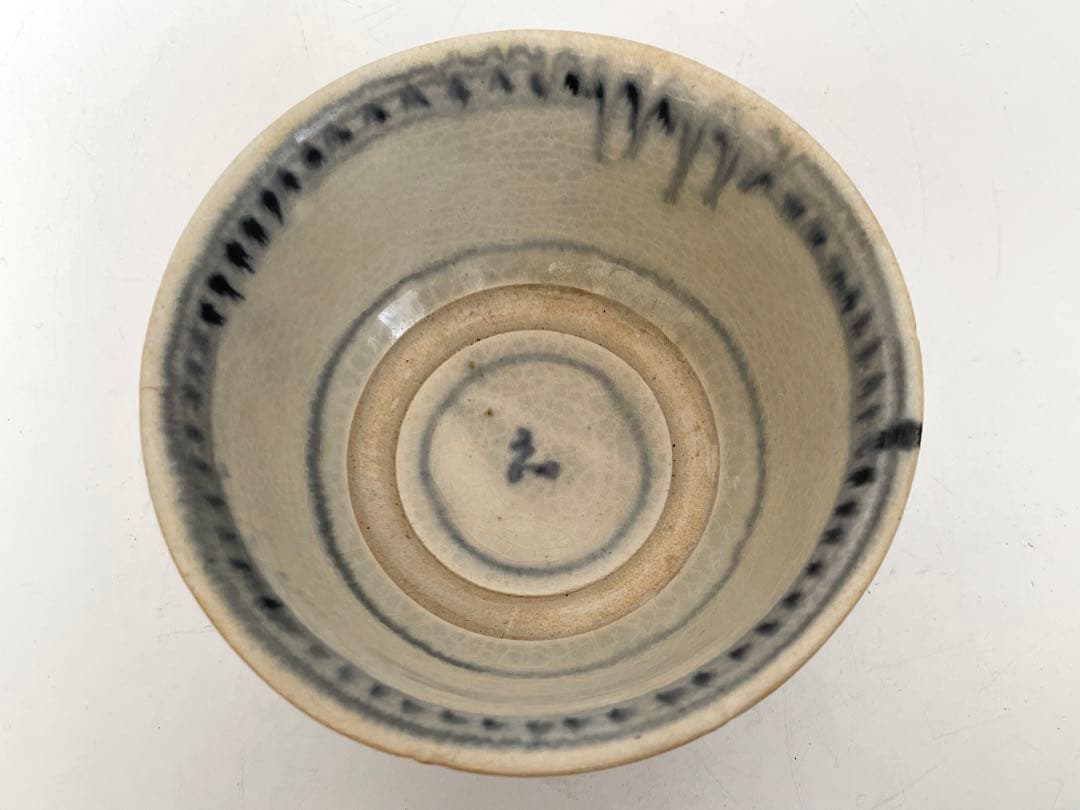 骨董　アンティーク　安南　絞手　茶碗　ベトナム古陶磁　蜻蛉手茶碗