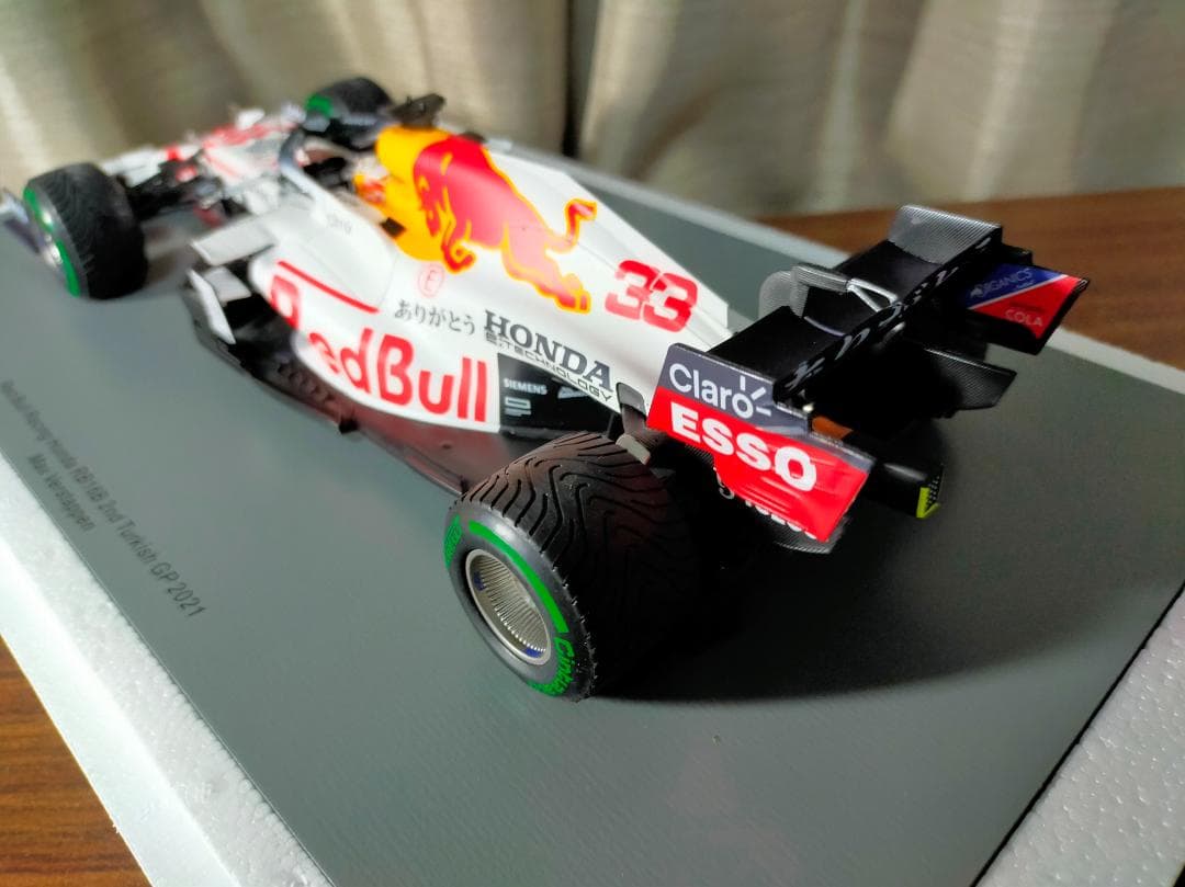 SPARK レッドブル ホンダ RB16B トルコ 1/18 ありがとう号