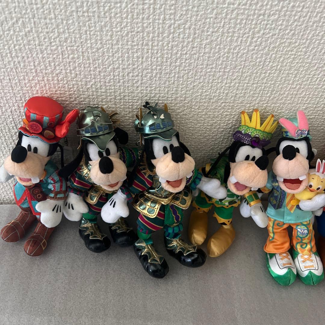 グーフィーぬいぐるみバッジ　マックスぬいぐるみバッジ2体　　　　まとめ売り