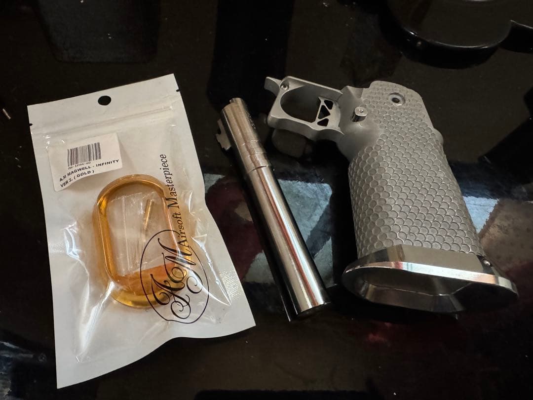 マルイ ハイキャパ用 グリップ1式、マグウェル、アウターバレル