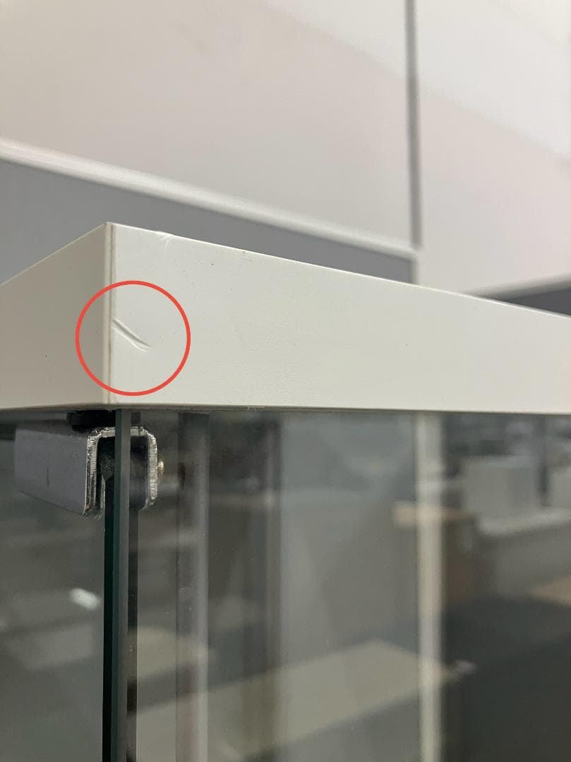 IKEA ガラスショーケース 飾り棚 DETOLF ホワイト②