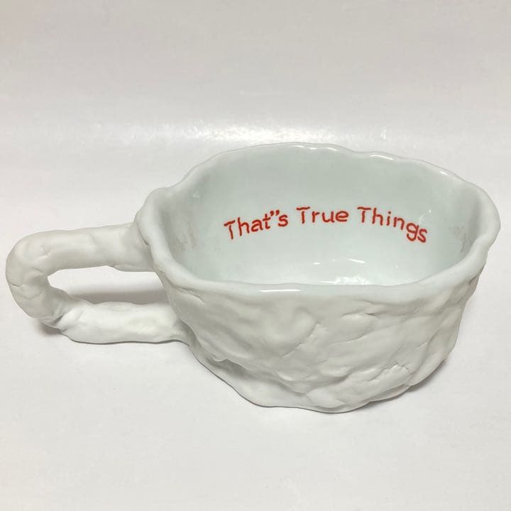 とんだ林蘭　MAD FRUITS　マグカップ　新品　有田焼　マッドフルーツ　赤