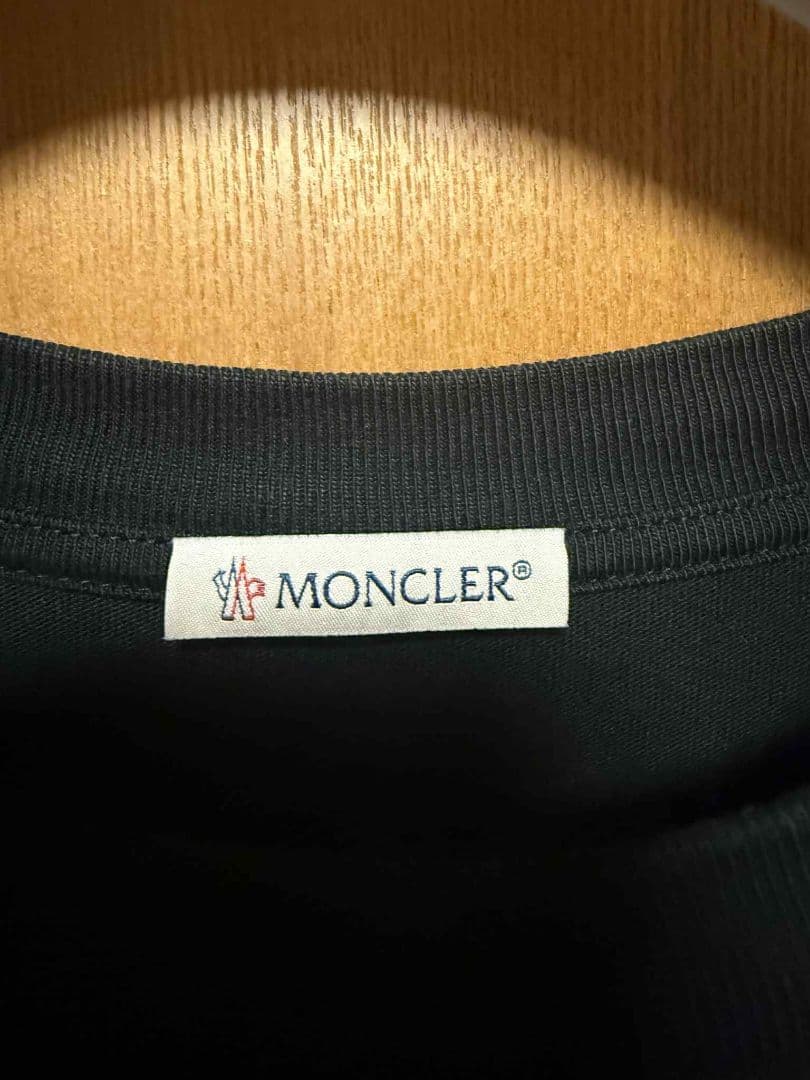 即完売希少モデル モンクレール MONCLER 23SS Tシャツ サイズM 黒