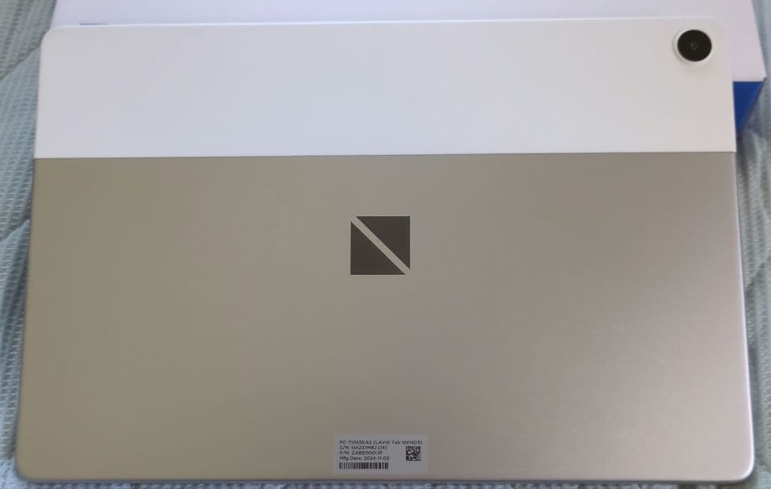 LAVIE Tab T10 本体 + 付属品(保護フィルム▪️ケース)