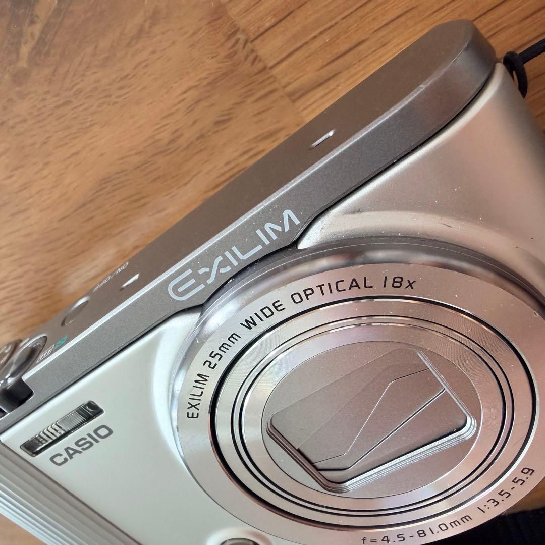 24時間以内発送！CASIO EXILIM EX-ZR1700 カシオ カメラ