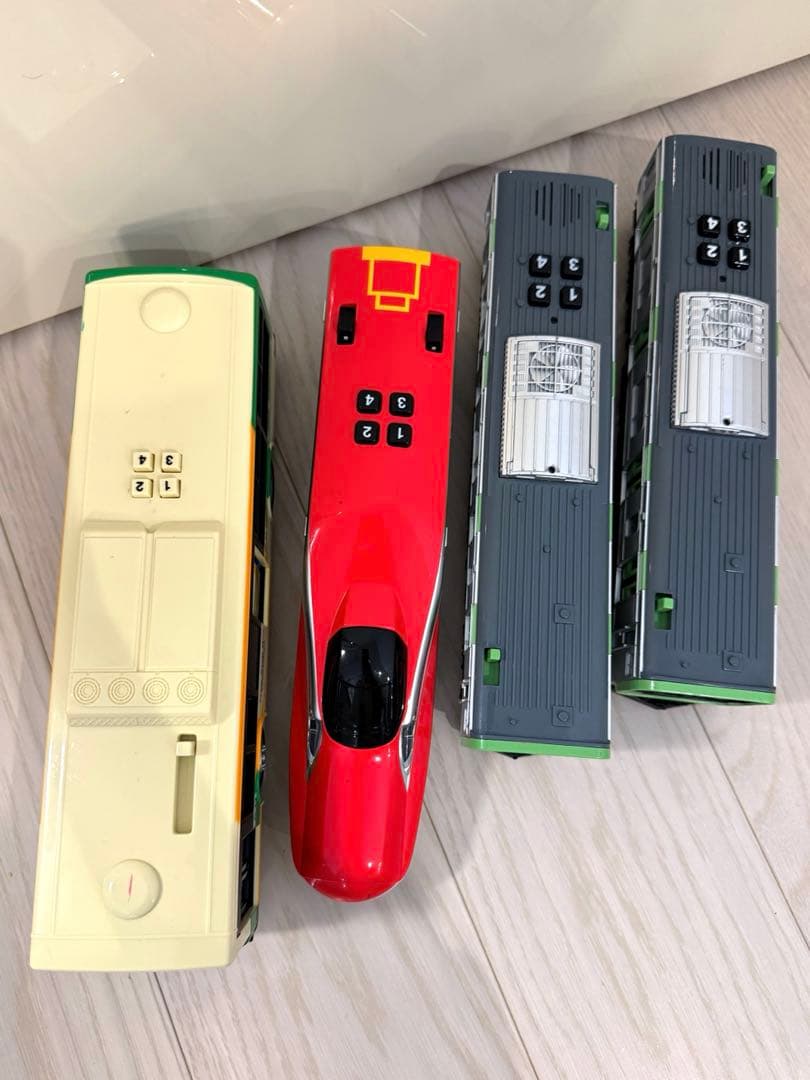 子供大好き！トイコー最強4点セット 山手線都バスこまち