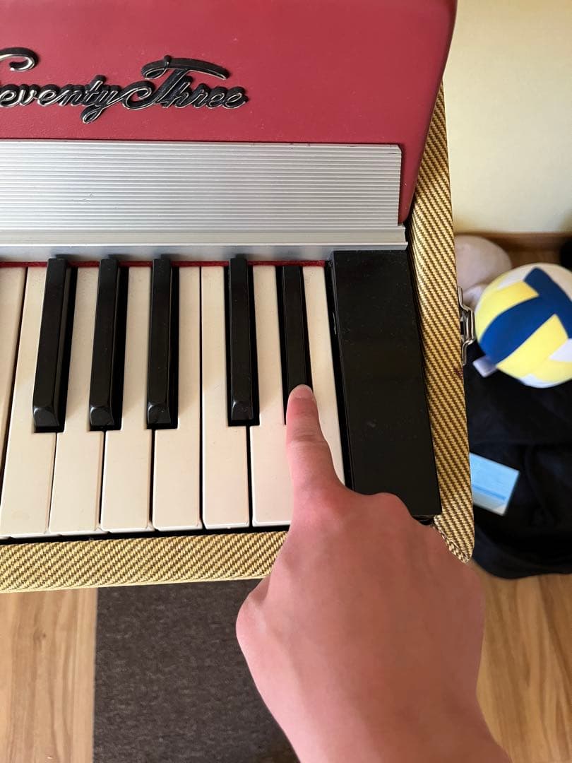 Rhodes Mk1 Stage 73鍵／1975年製