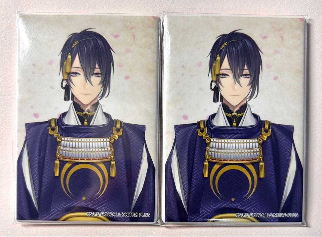 刀剣乱舞　三日月宗近　跪坐　スクエア缶バッジ