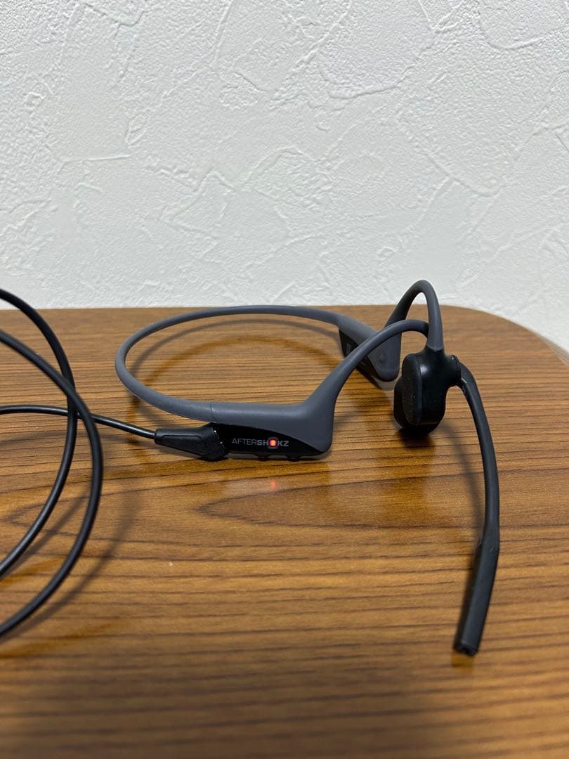 AFTERSHOKZ OPENCOMM 骨伝導ヘッドセット