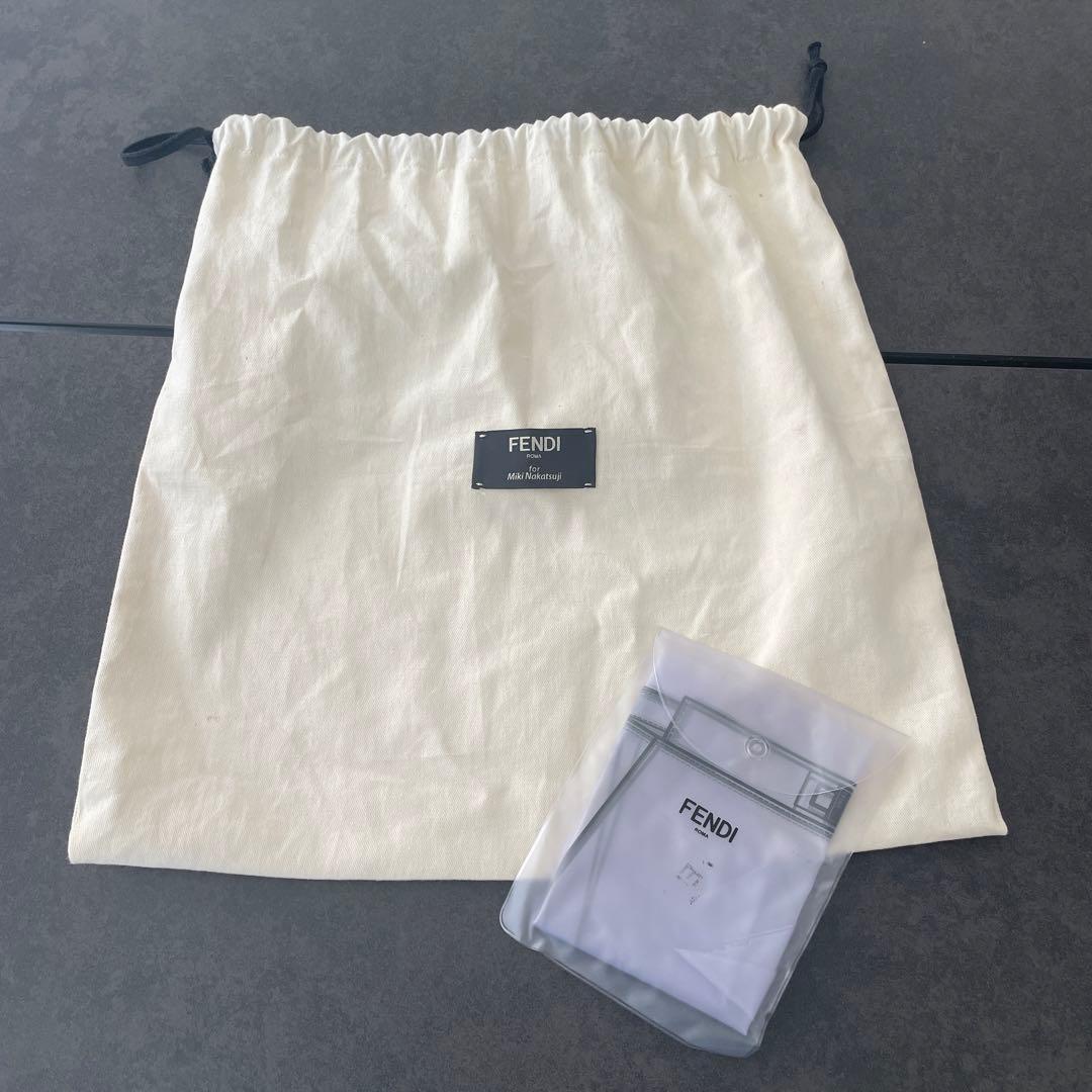 即日発送 フェンディー ピーカーブー 銀座松屋正規店購入　定価75万