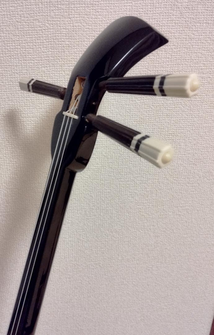 沖縄三線　パラシュート三線　迷彩柄 ツメ・チューナー付き